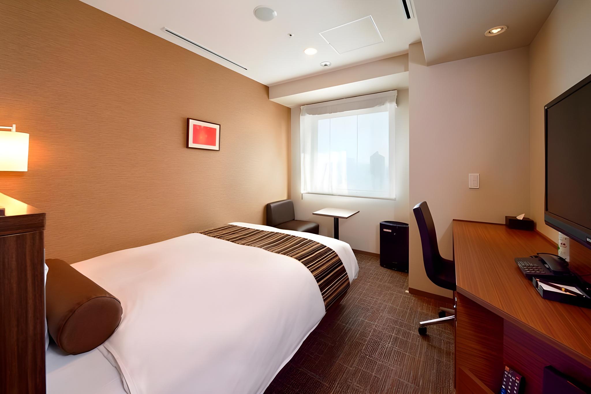 DELUXE, SINGLE, DOUBLE BED