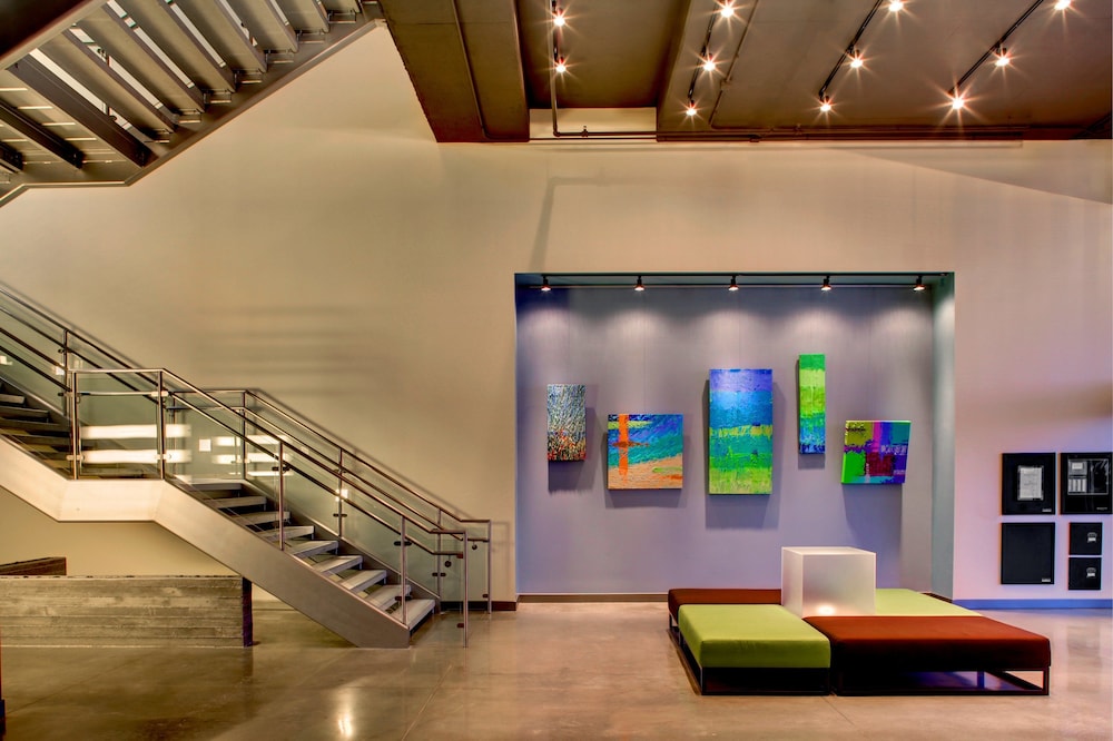Aloft Leawood-Overland Park 33/38