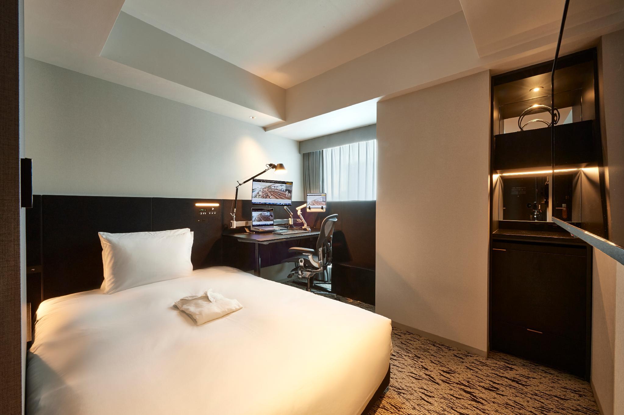 Semi Room, Standard, Single, Semi Double Bed, Electronic Cigarette Only, Smoking