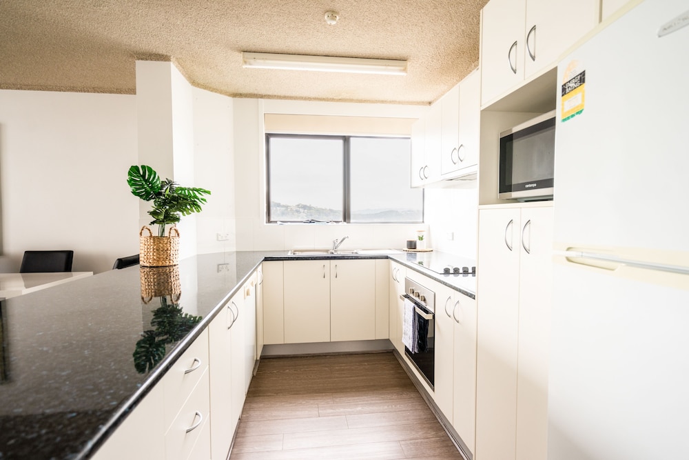HORIZONS HOLIDAY APARTMENTS 33/79