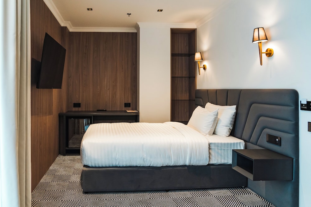 Sky Airport Hotel 20/61