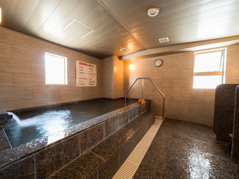 Super Hotel Ube Natural Hot Springs 25/34