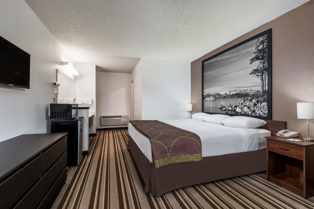 Super 8 By Wyndham Fernley 7/25