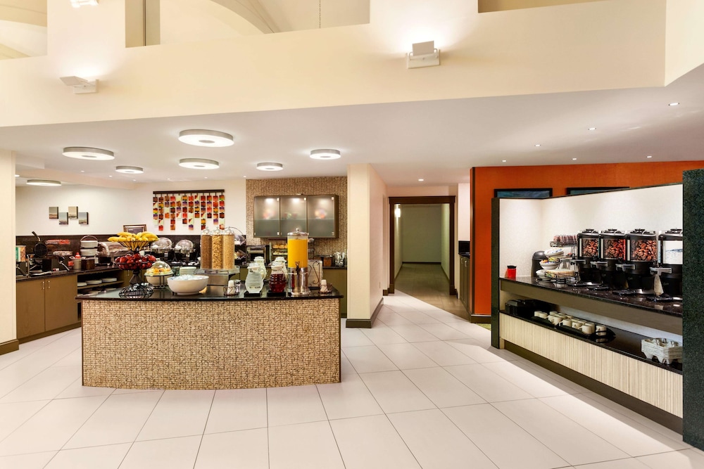 Homewood Suites by Hilton Reading 9/51