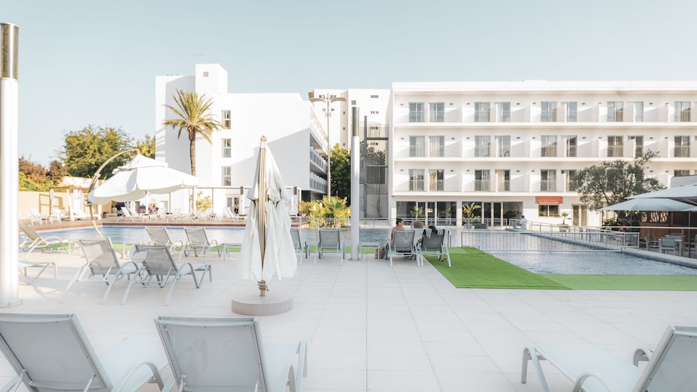 Hotel Puchet Ibiza 65/76