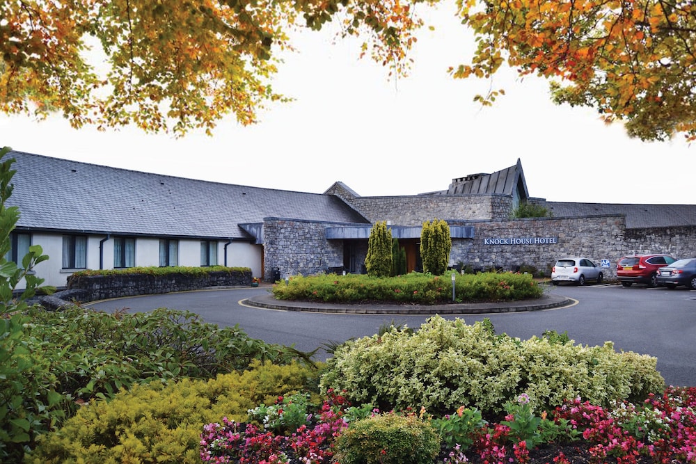 KNOCK HOUSE HOTEL 33/36