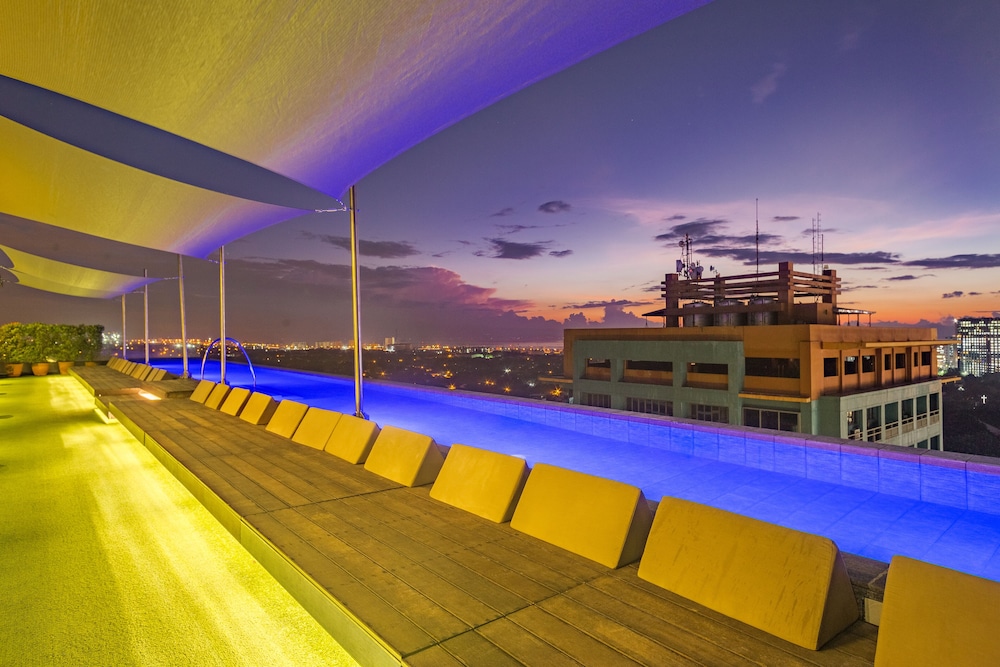 Azumi Boutique Hotel 68/73
