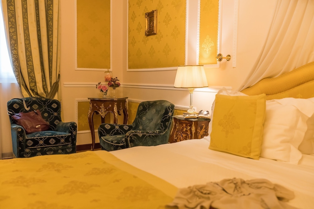 Bernini Palace Hotel 9/77