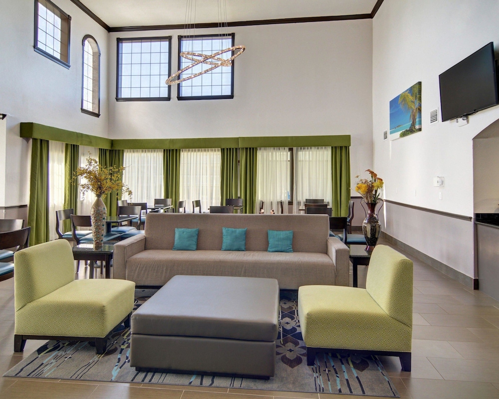 Spark by Hilton Galveston 17/31