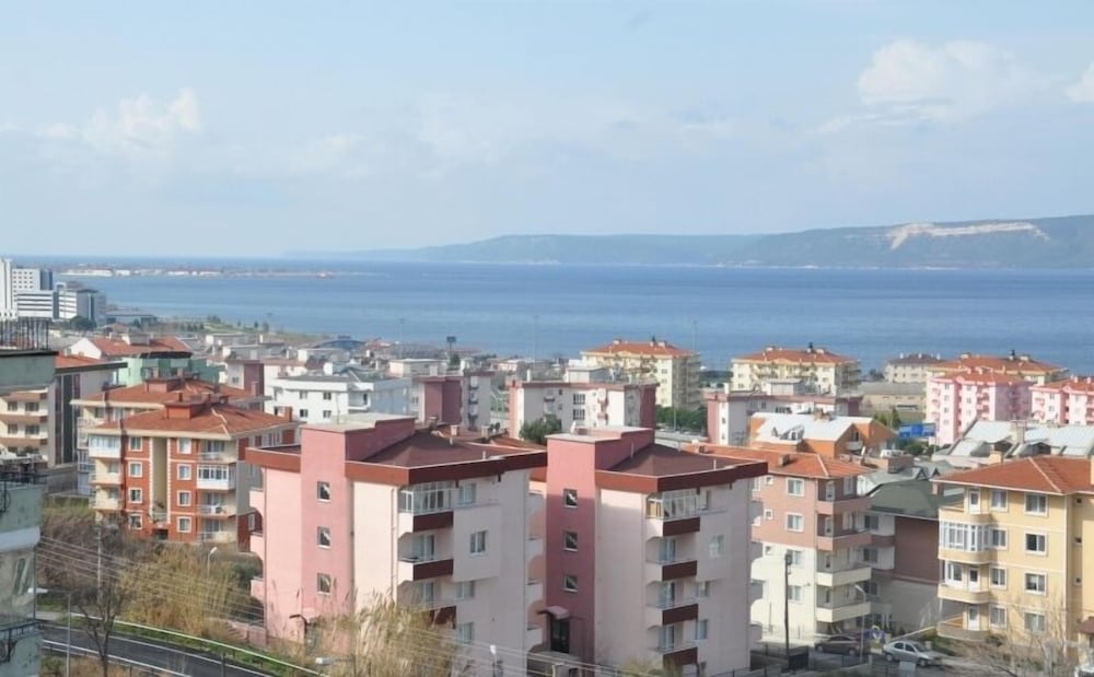 Dort Mevsim Suit Otel 36/47