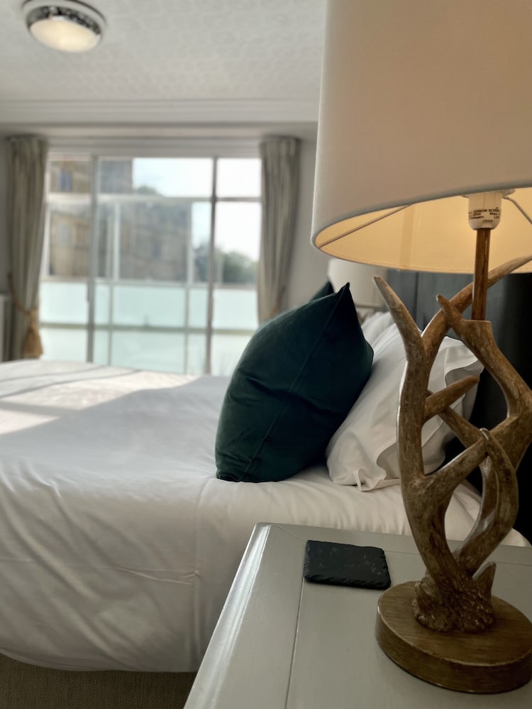 The Abbey Hotel 34/50