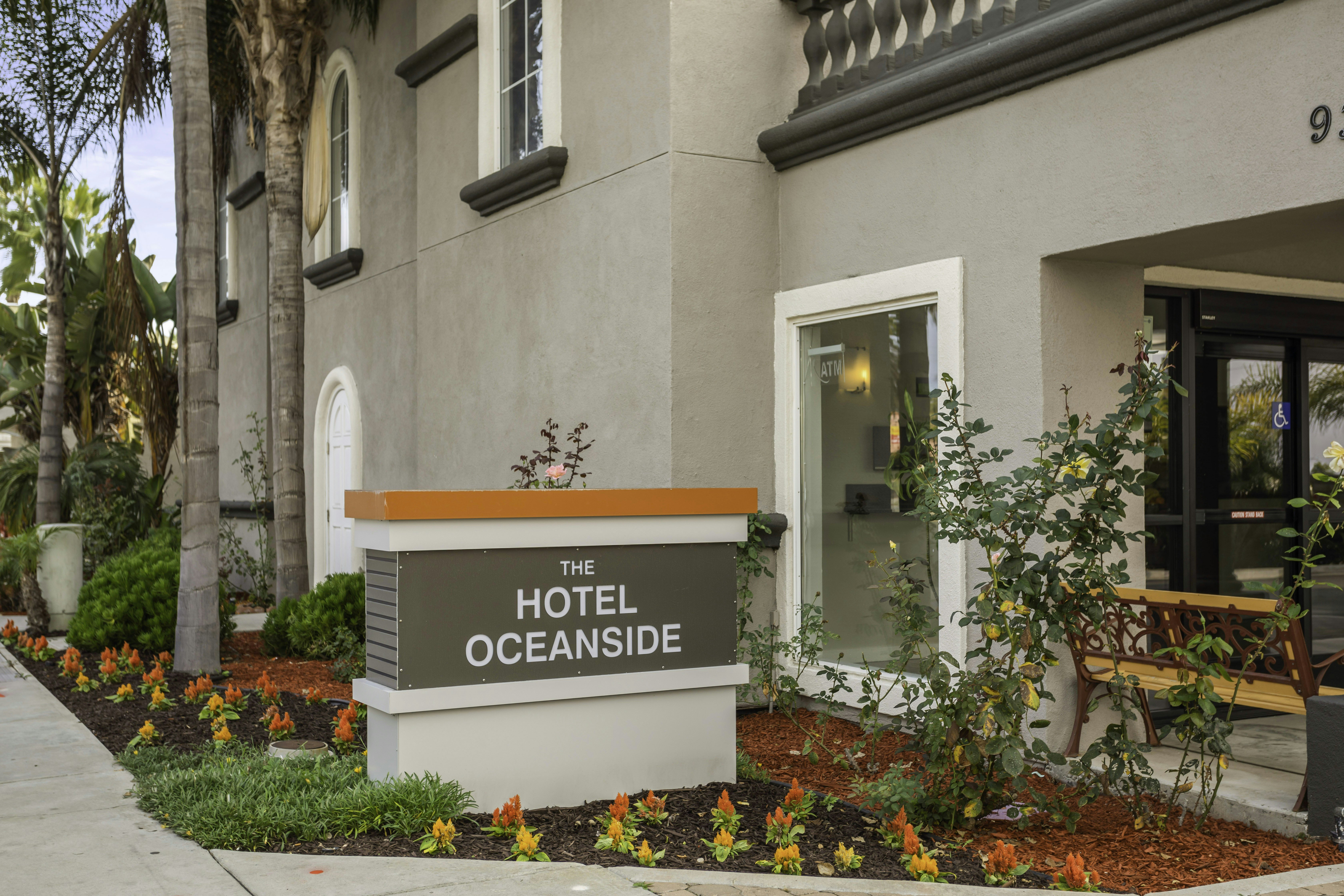 The Hotel Oceanside 2/7