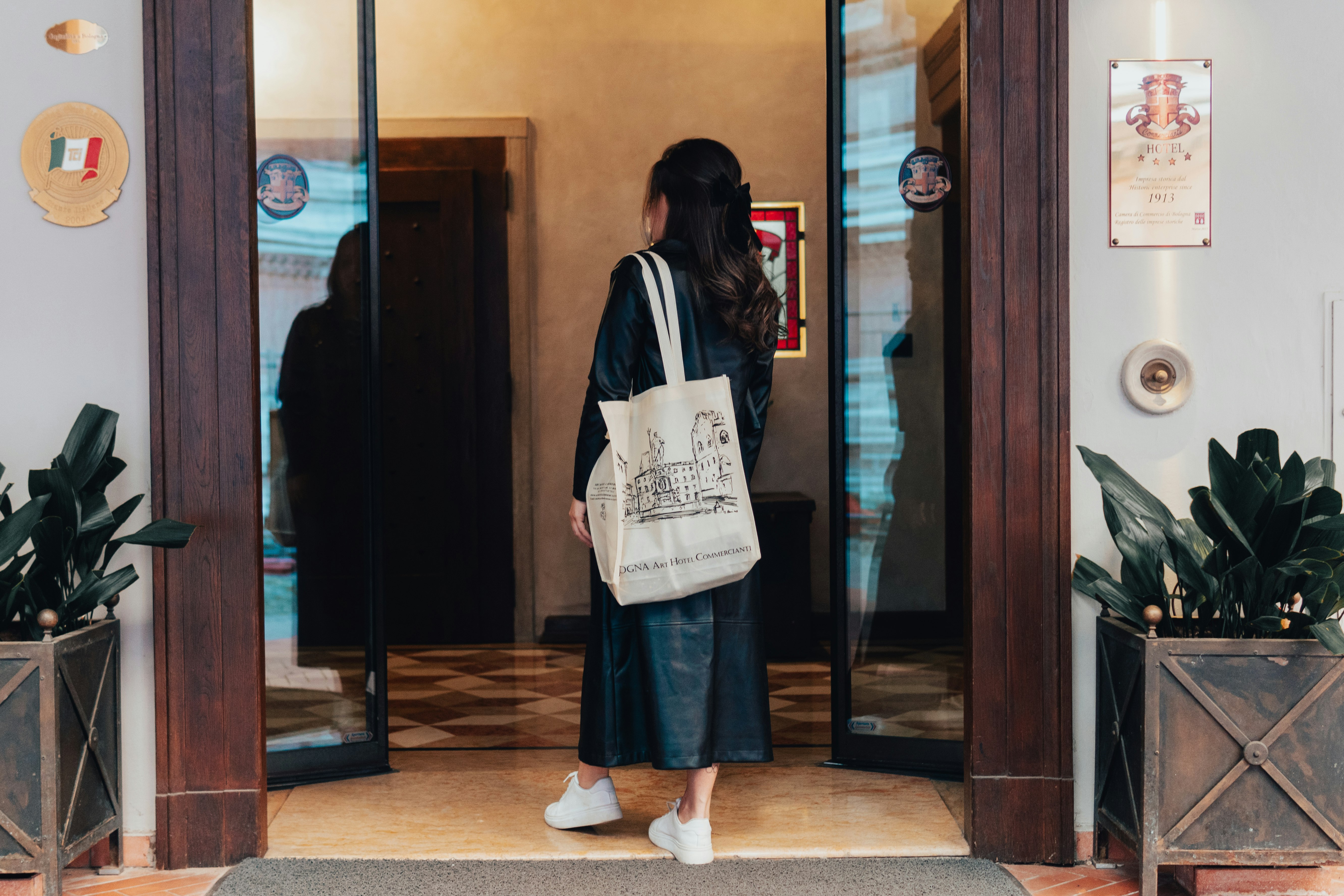 Art Hotel Commercianti 11/80