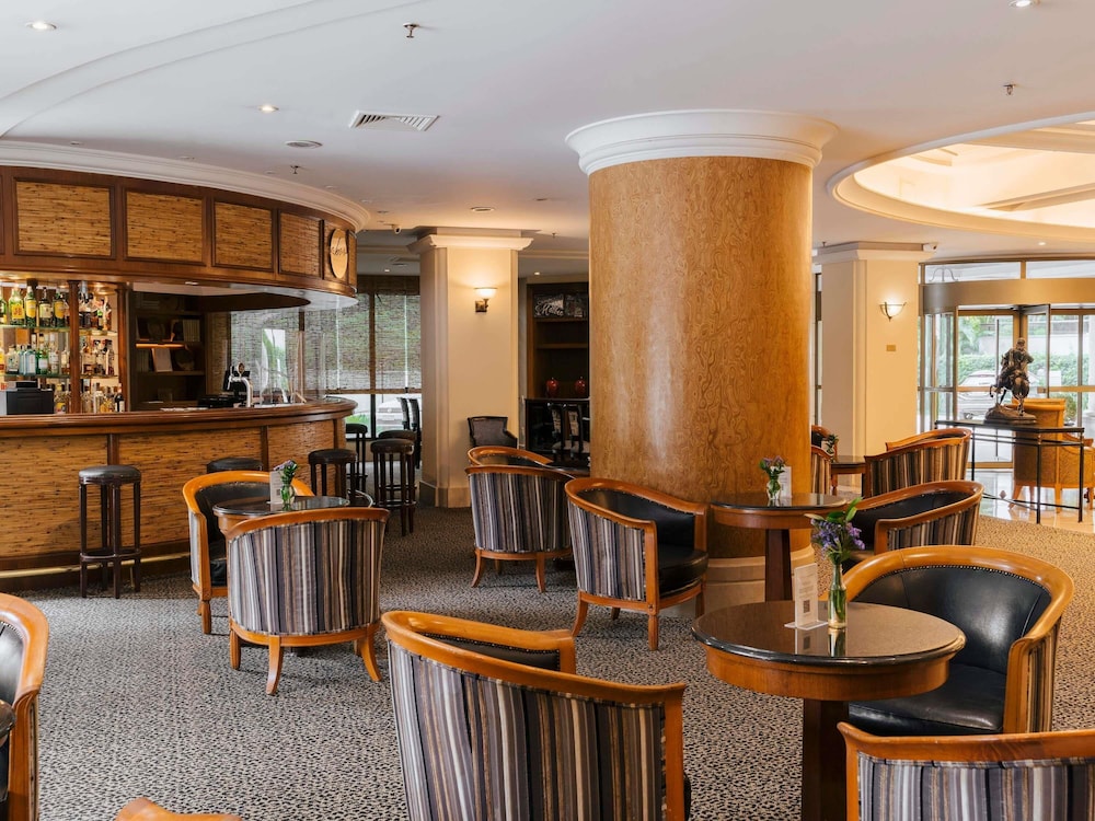 Grand Mercure Sao Paulo Ibirapuera 55/73