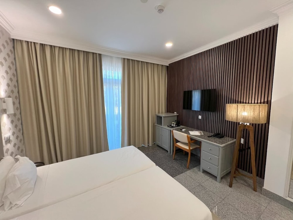 STANDARD, DOUBLE OR TWIN BED, GROUND FLOOR