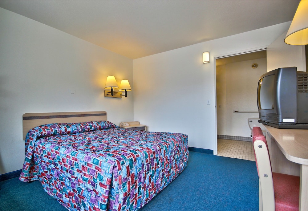 Americas Best Value Inn & Suites Helena 12/20