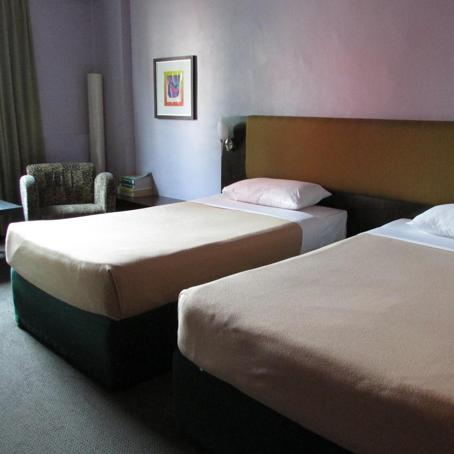 Standard, Twin Beds