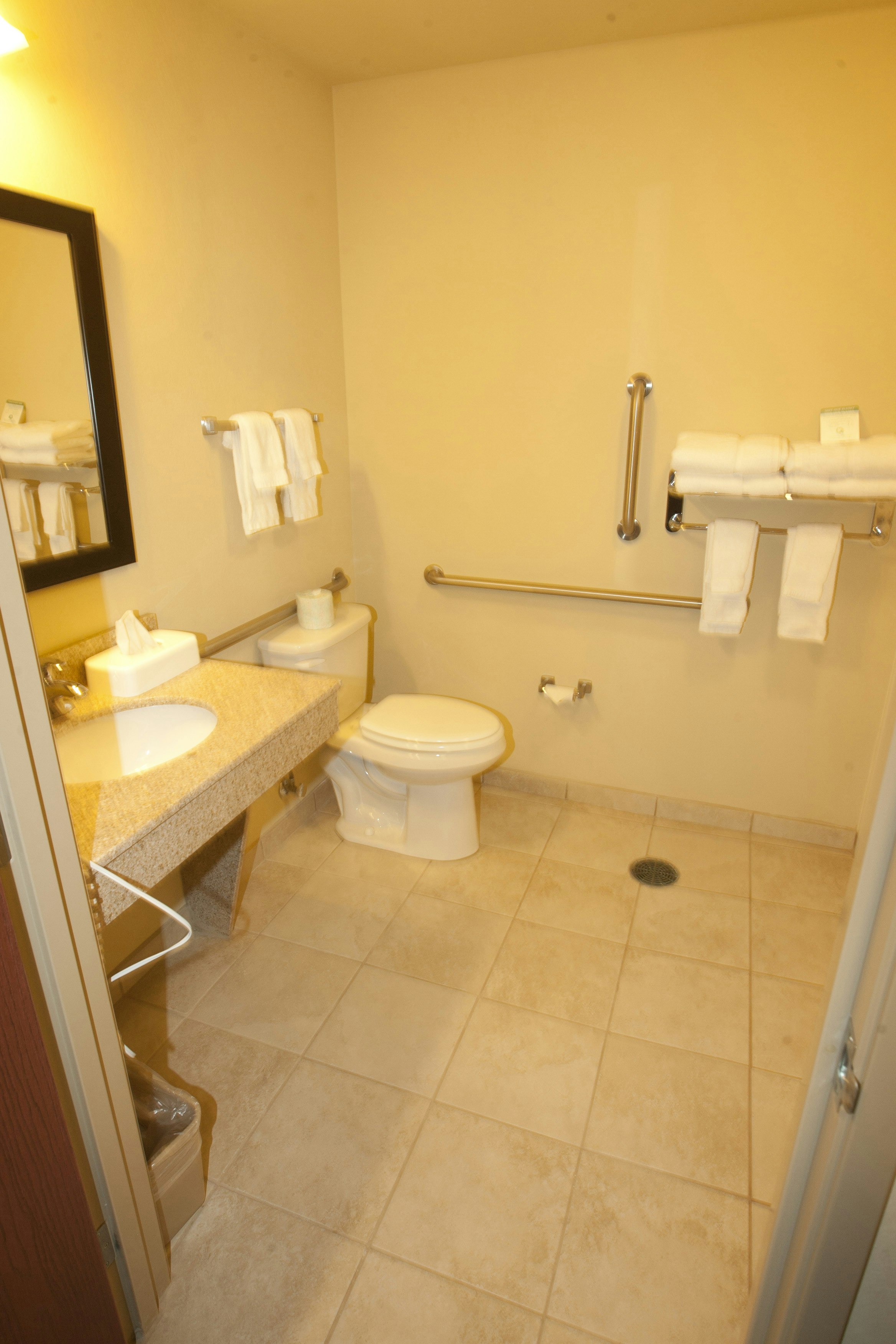 Cobblestone Inn and Suites Langdon 24/24