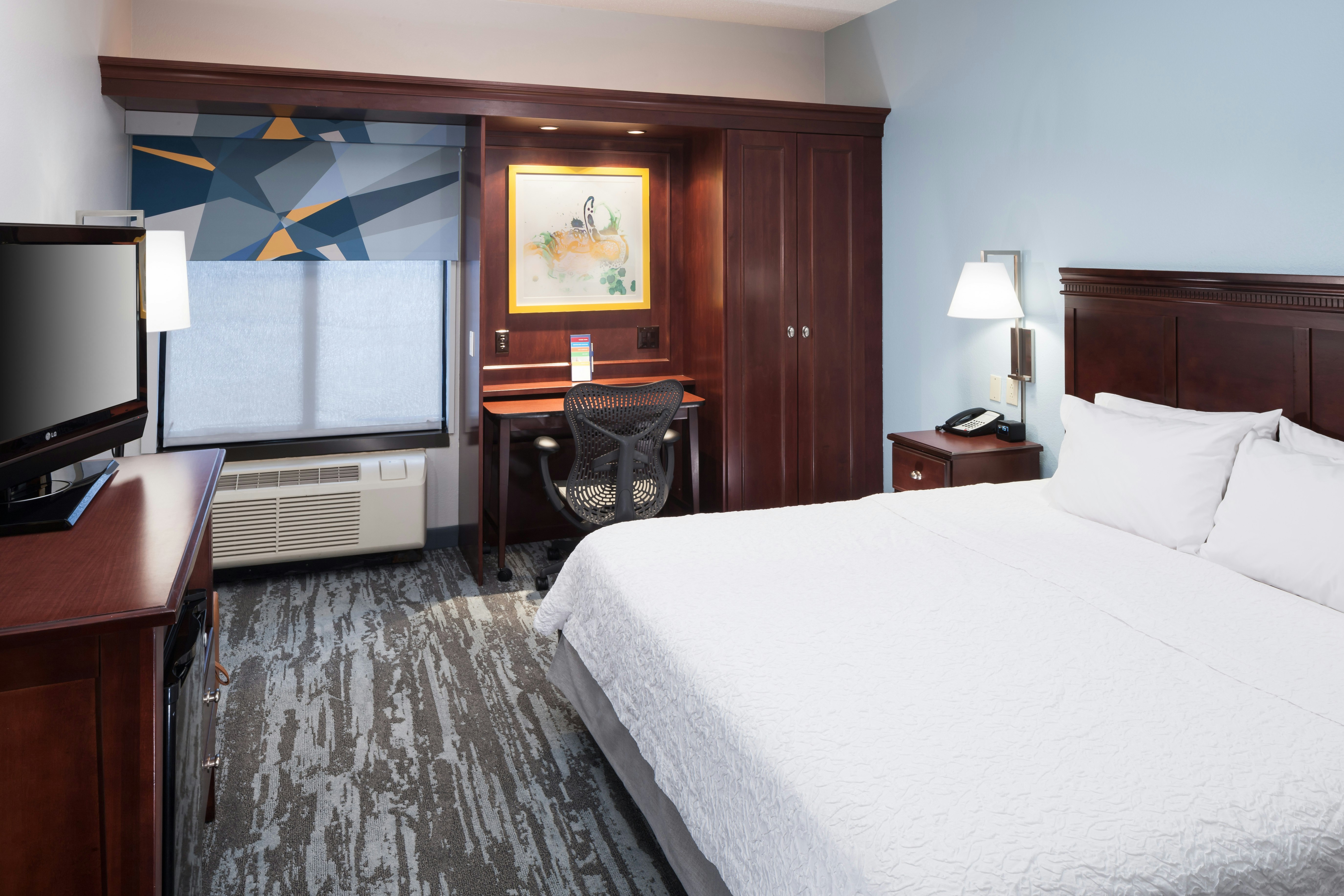 ROOM, KING BED, ACCESSIBLE