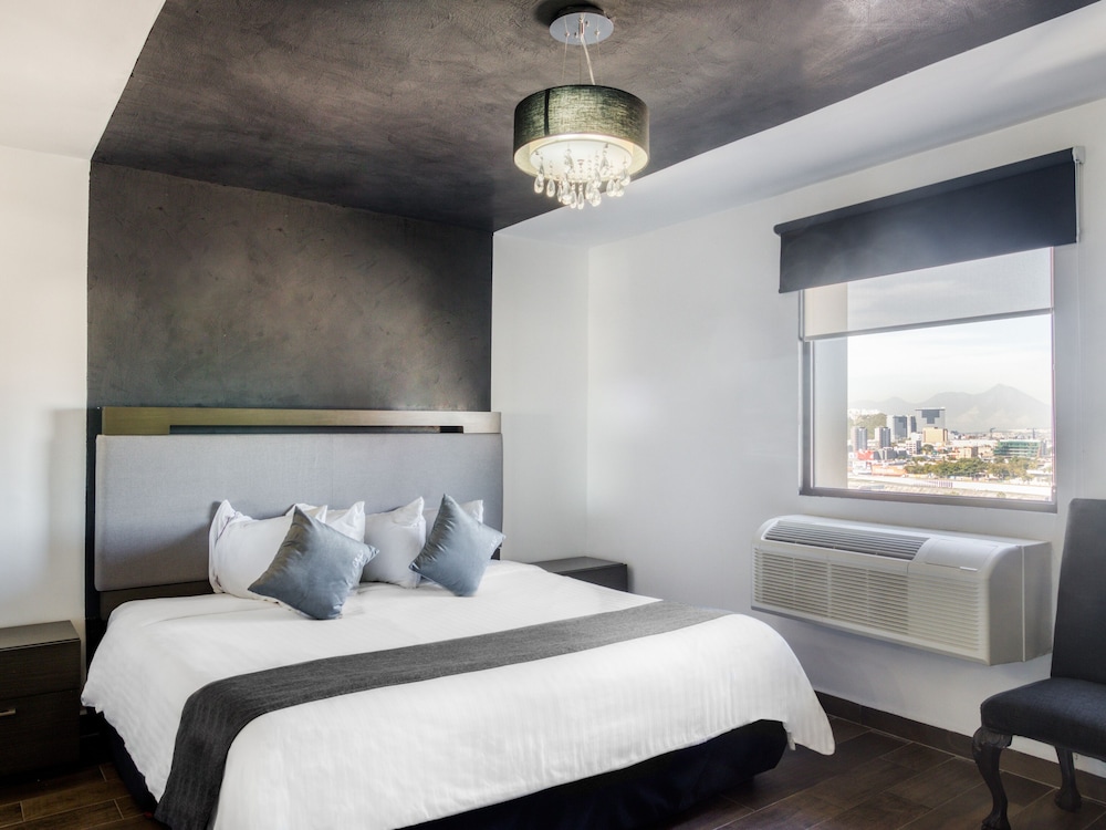 VN Hotel 14/56