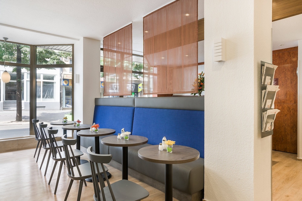 theAmbassador Hotel I Essen City 45/51