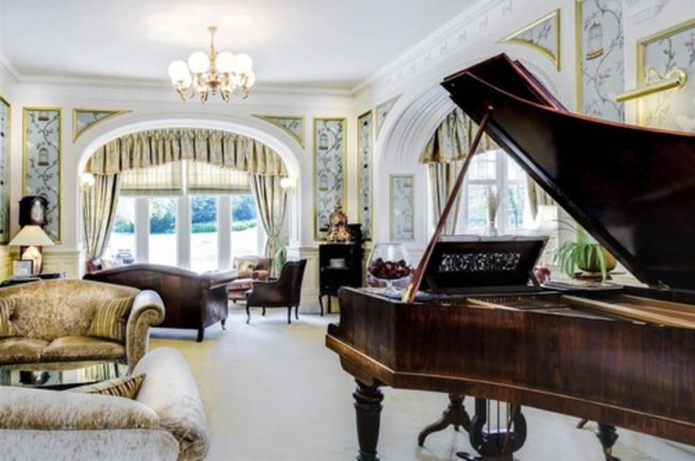 The Mansion House Hotel 28/50