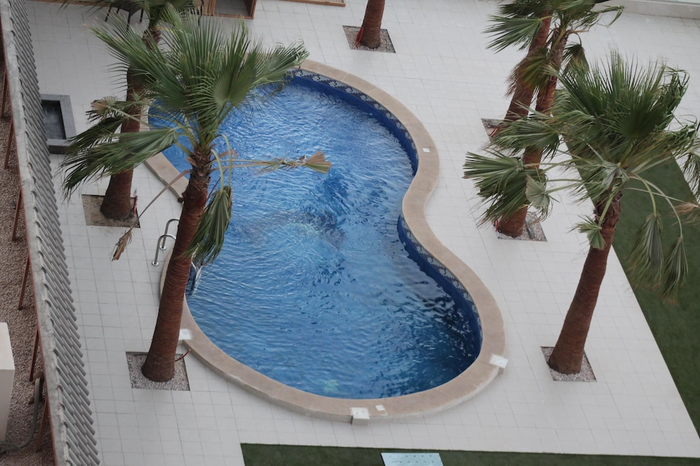 Golden Tulip Al Khobar Suite Hotel photo2