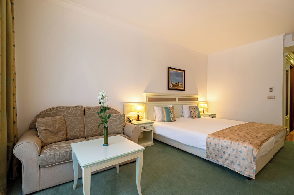 Helena Park Hotel 16/50