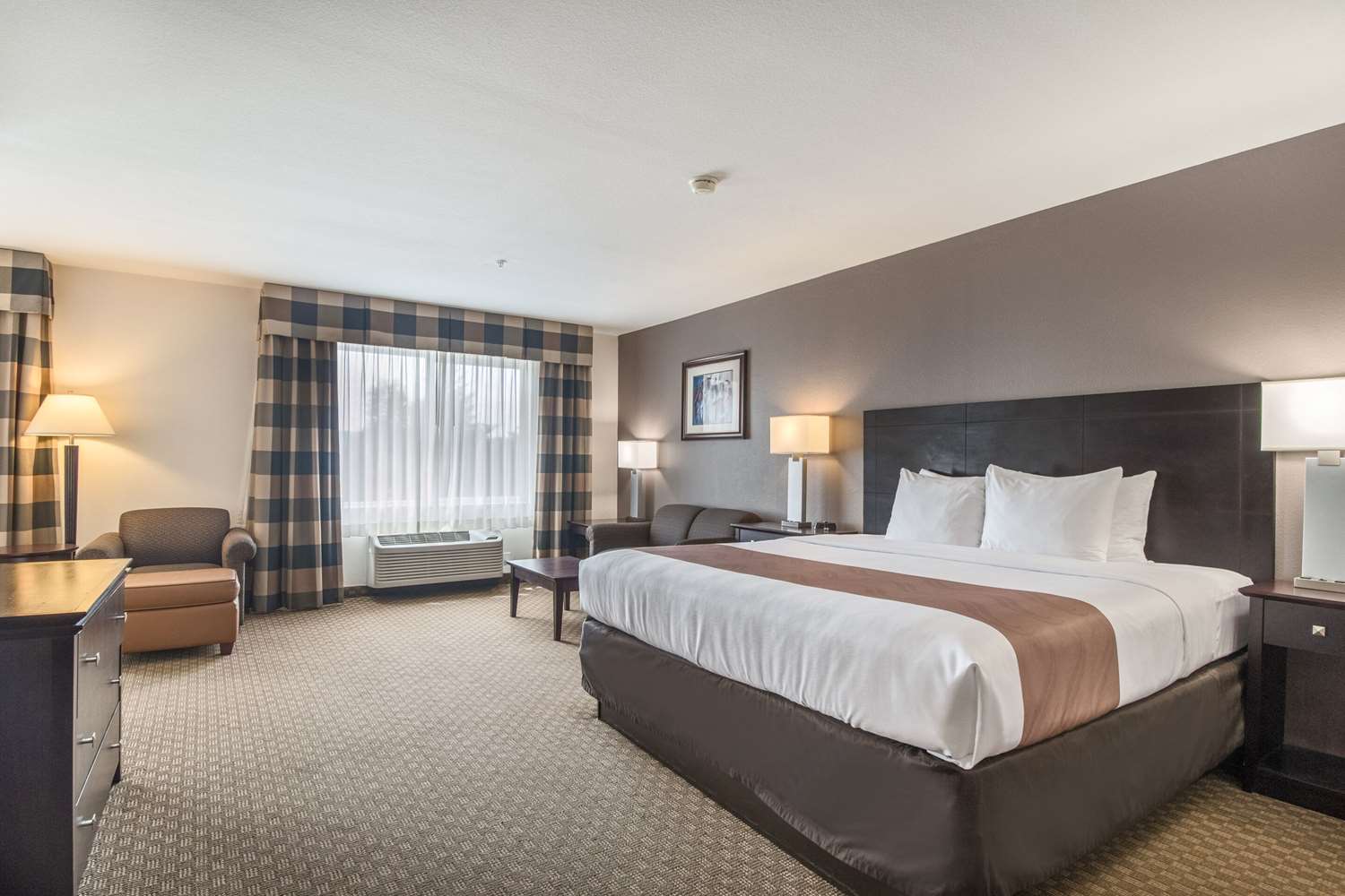 Quality Inn Gresham, OR 17/33