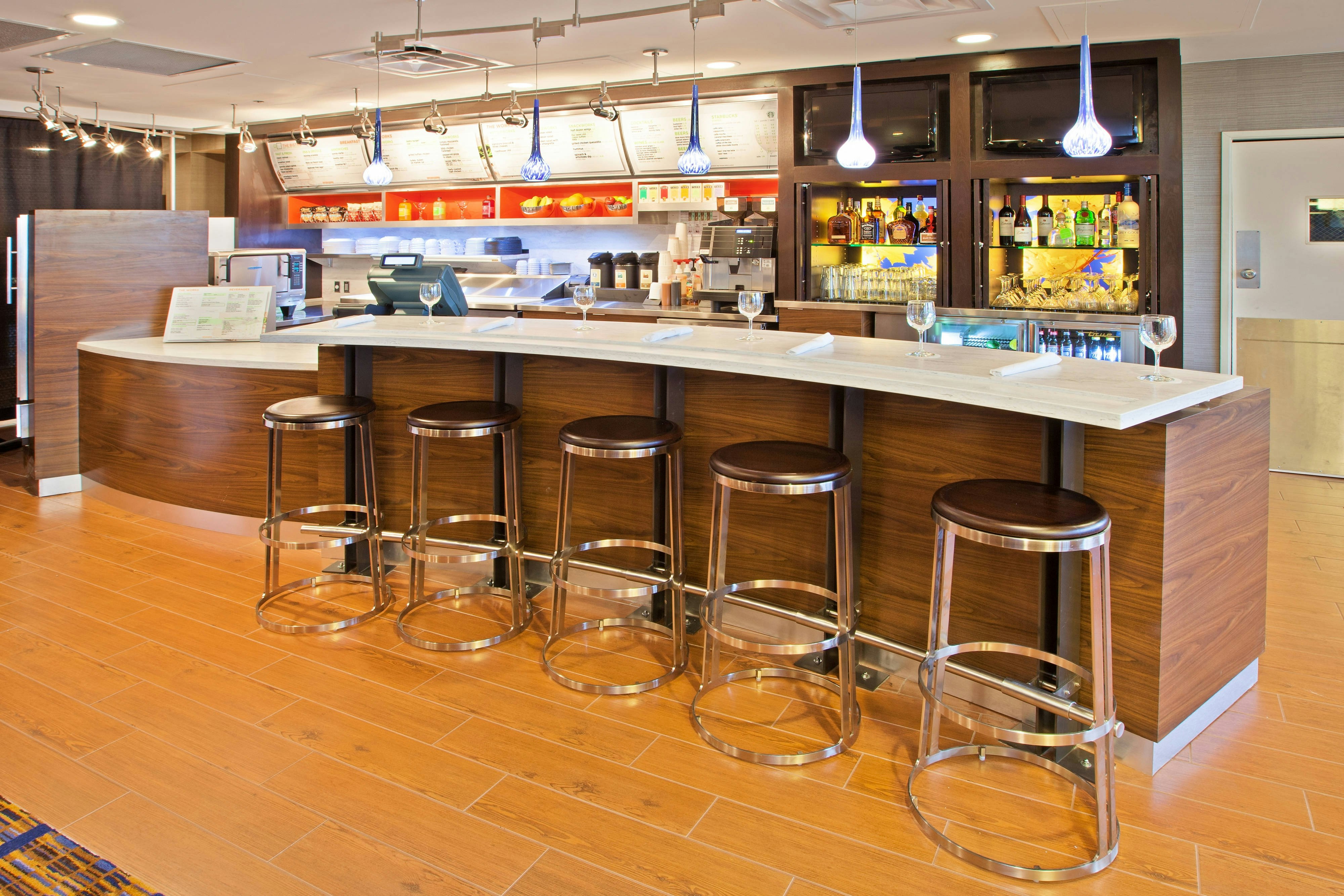 Courtyard by Marriott Louisville Northeast 6/11