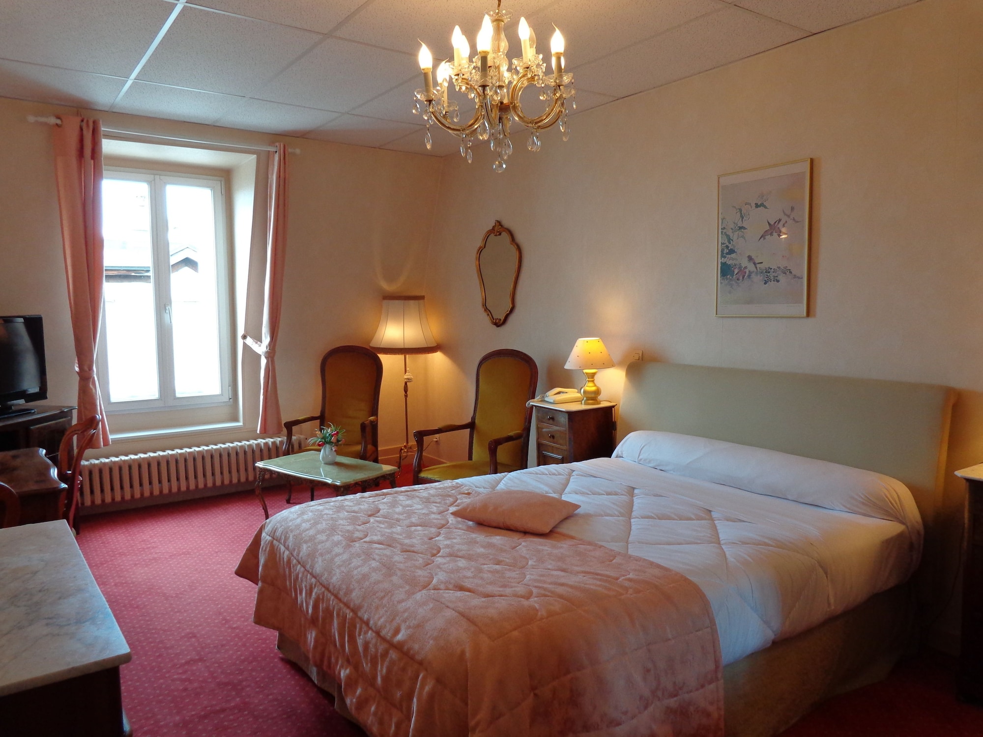 Deluxe, Queen Bed
