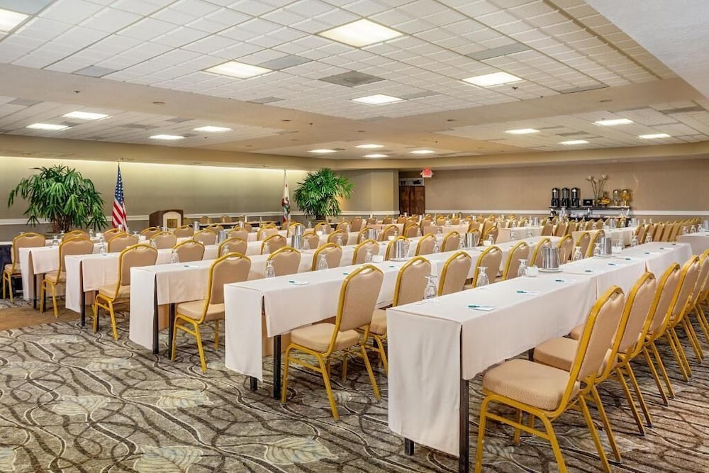 Handlery Hotel San Diego 38/45