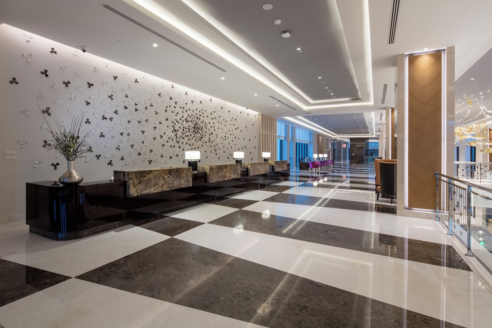 Trendy Lara Hotel 6/67