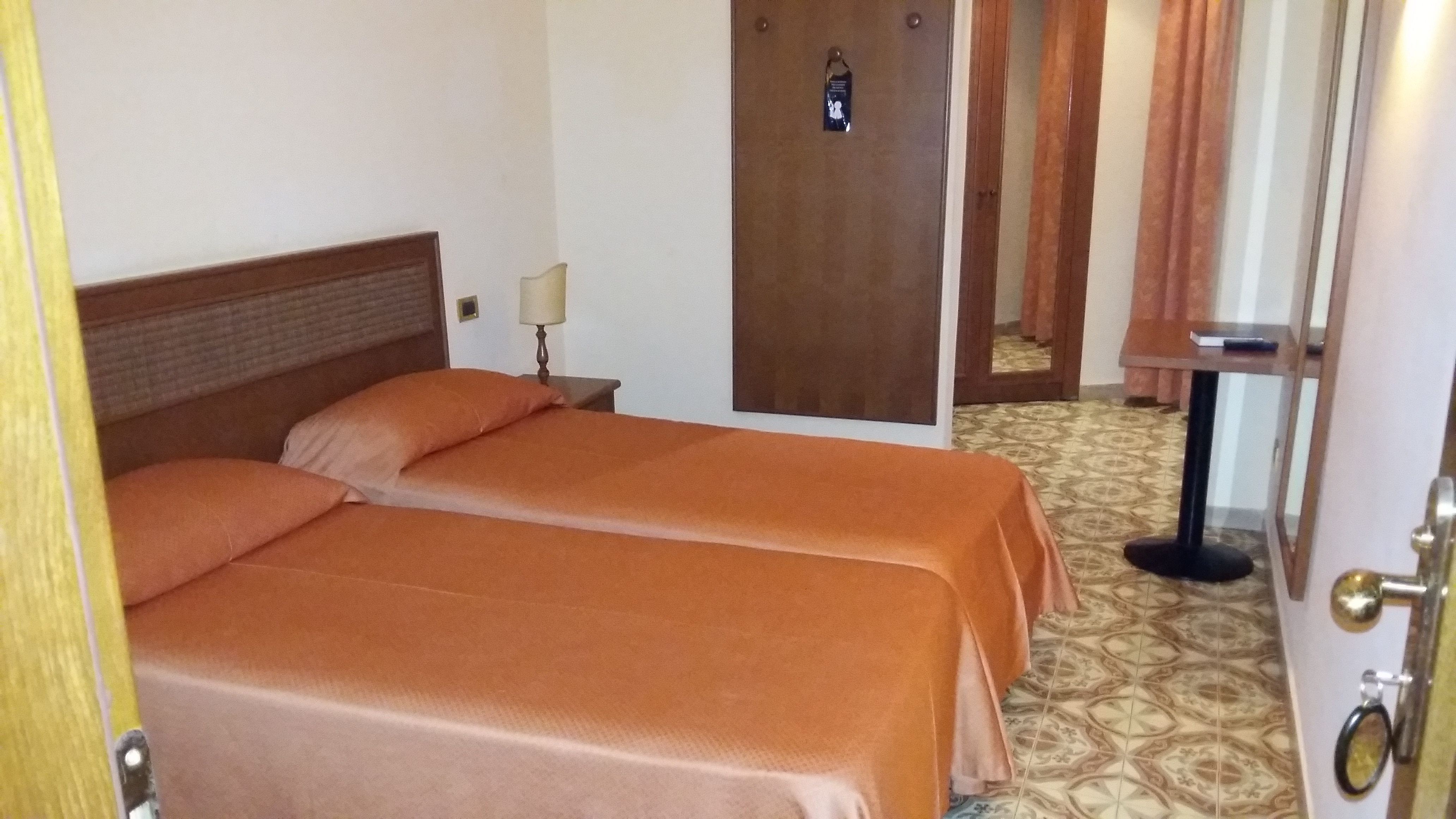 Standard, Double or Twin Bed