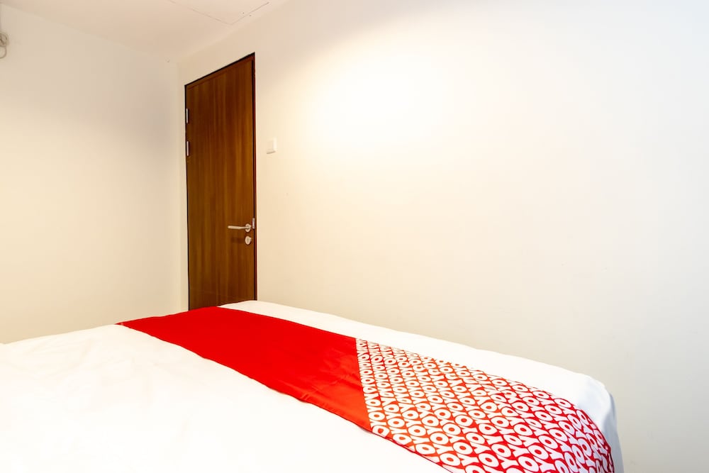 Oyo Flagship 1481 Apartemen Sentraland Medan 10/22