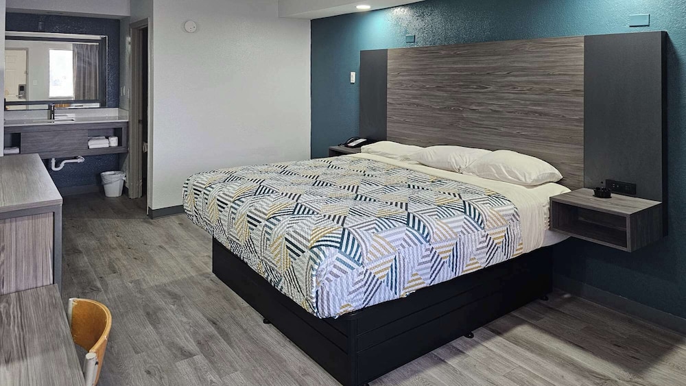STANDARD, KING BED