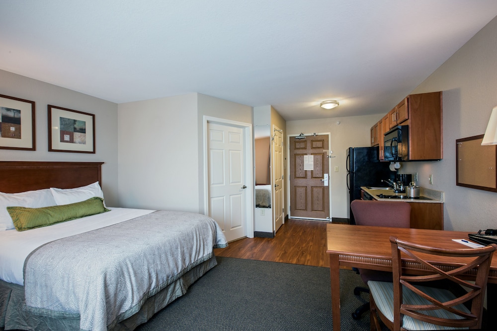 Candlewood Suites Indianapolis Northwest 10/74