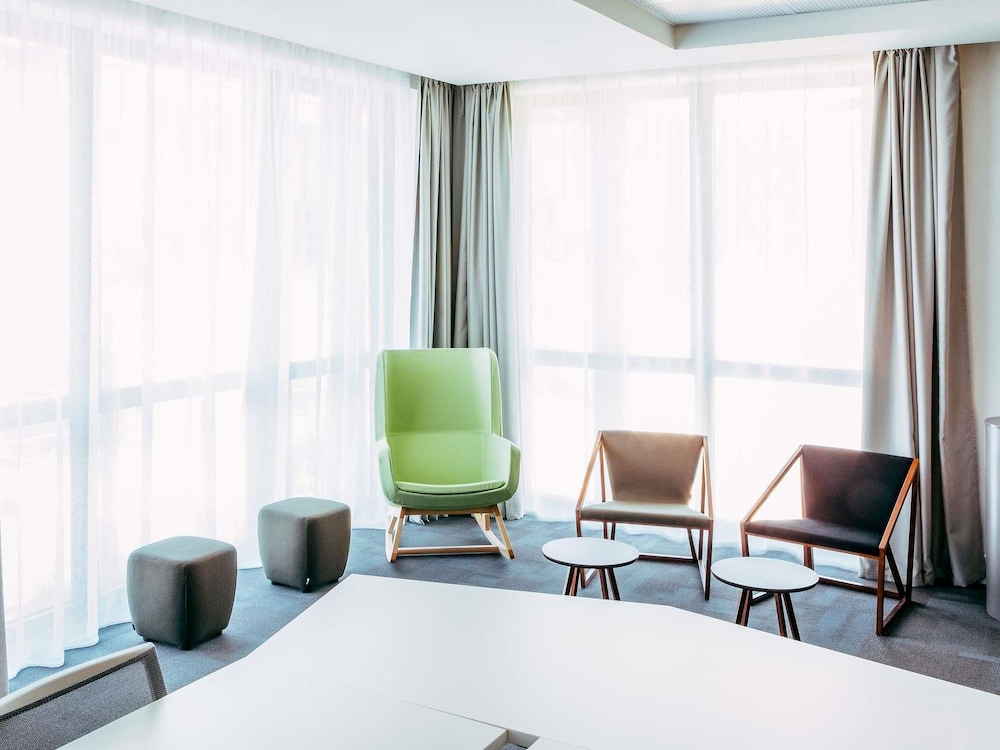 Novotel Paris Coeur D Orly Airport 65/72