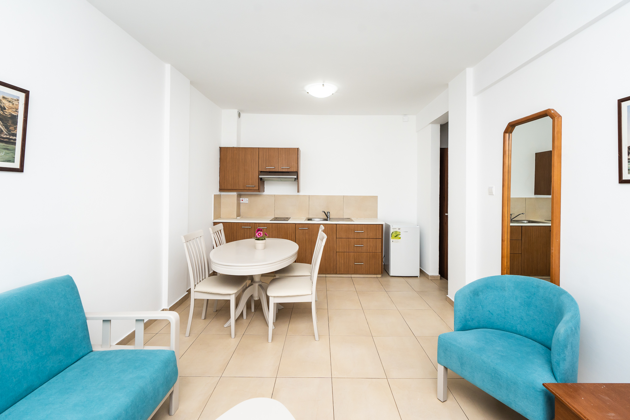 Flora Hotel Apartments 39/46