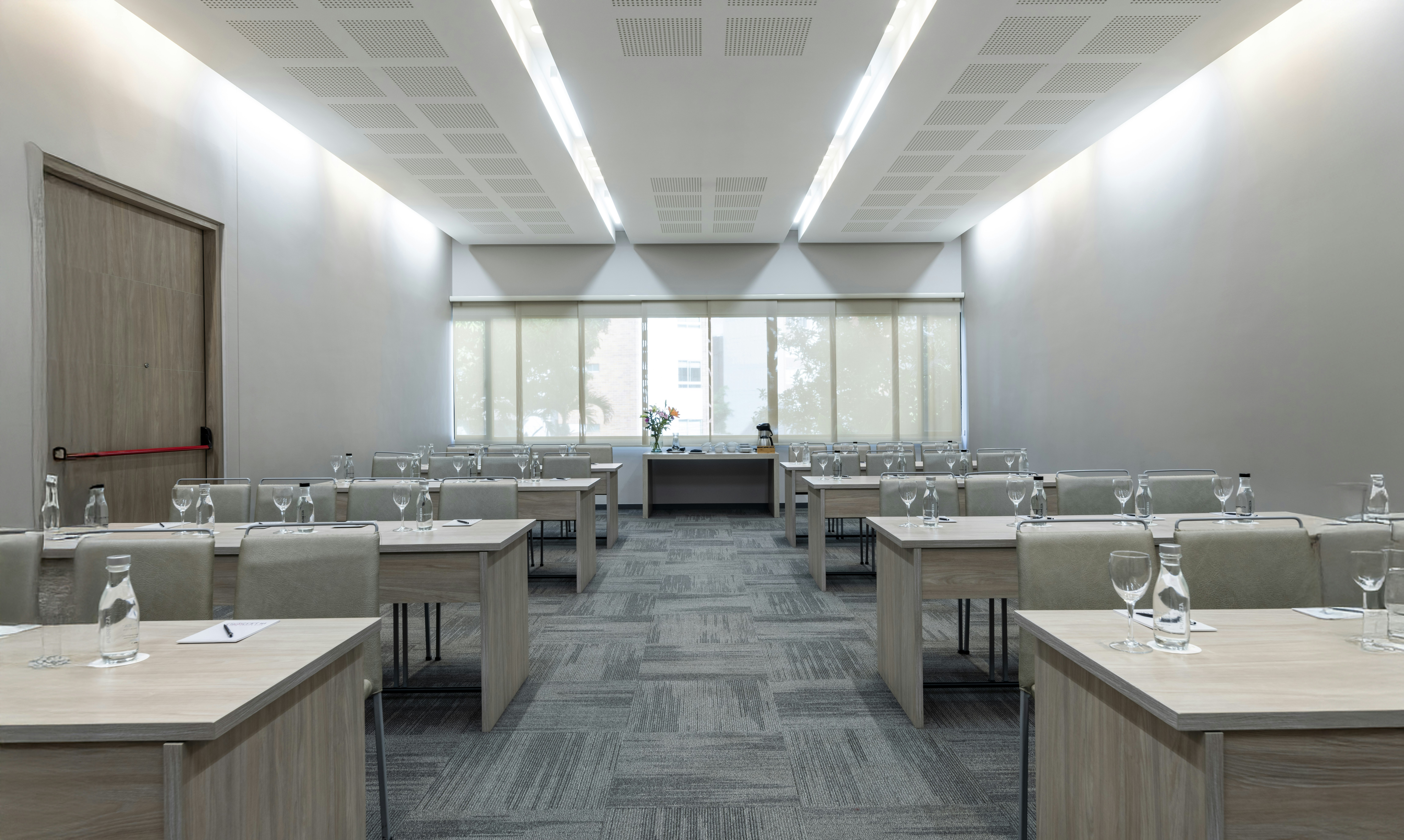 York Medellin, Curio Collection by Hilton 53/60