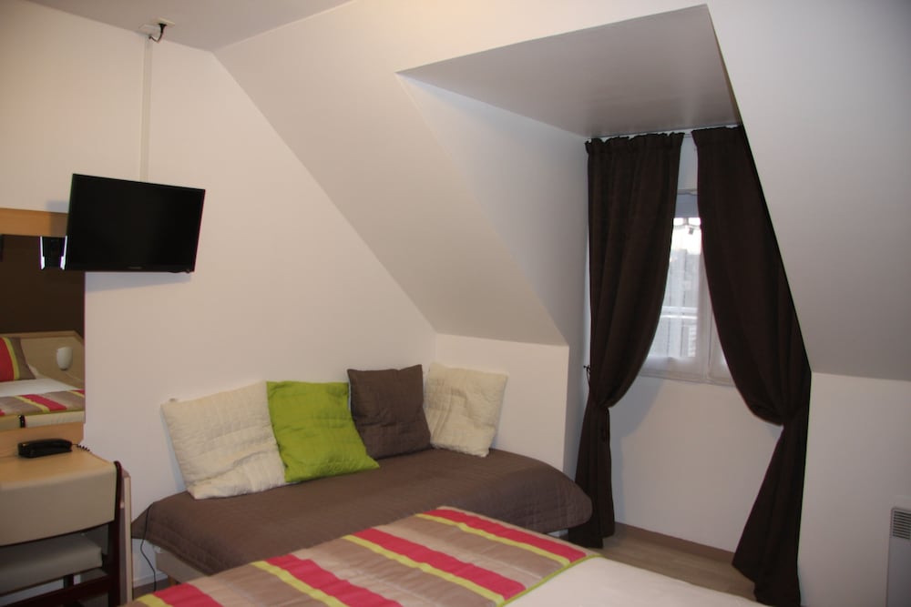 Brit Hotel Cherbourg Octeville 24/43