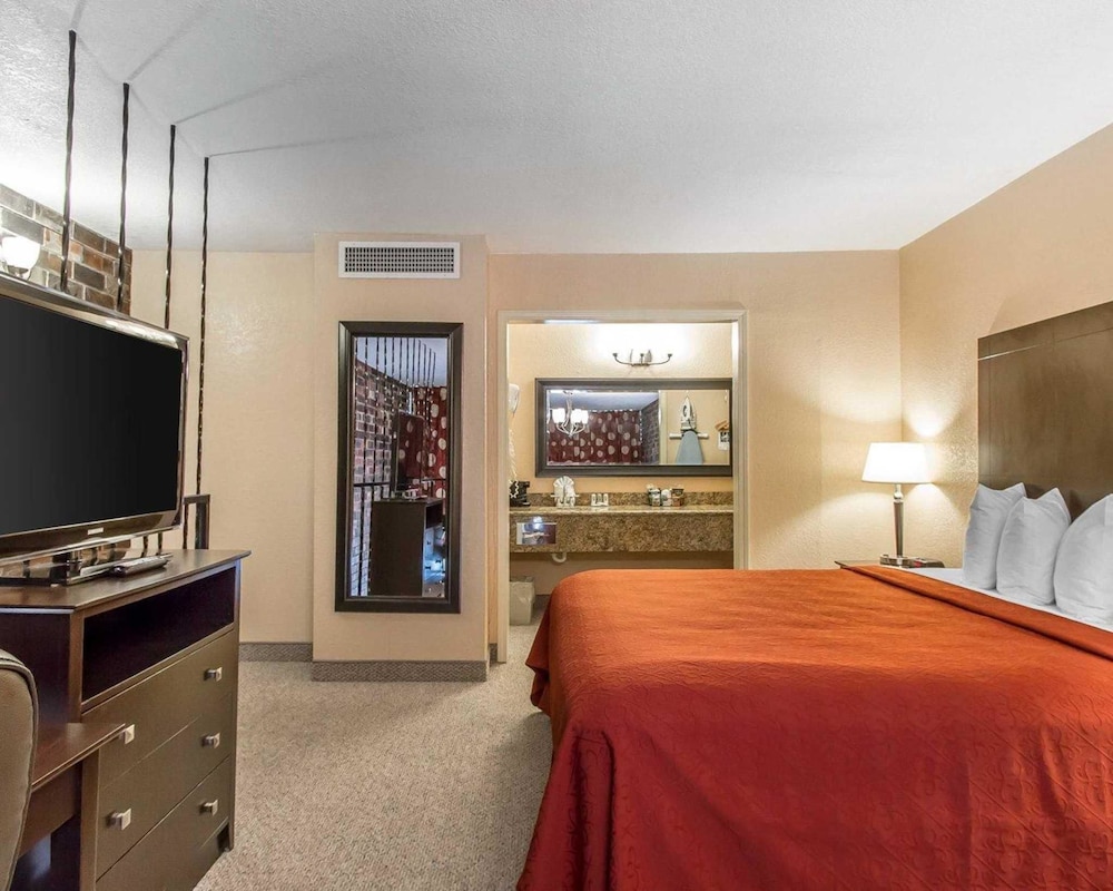 Quality Inn Ada near University 20/43