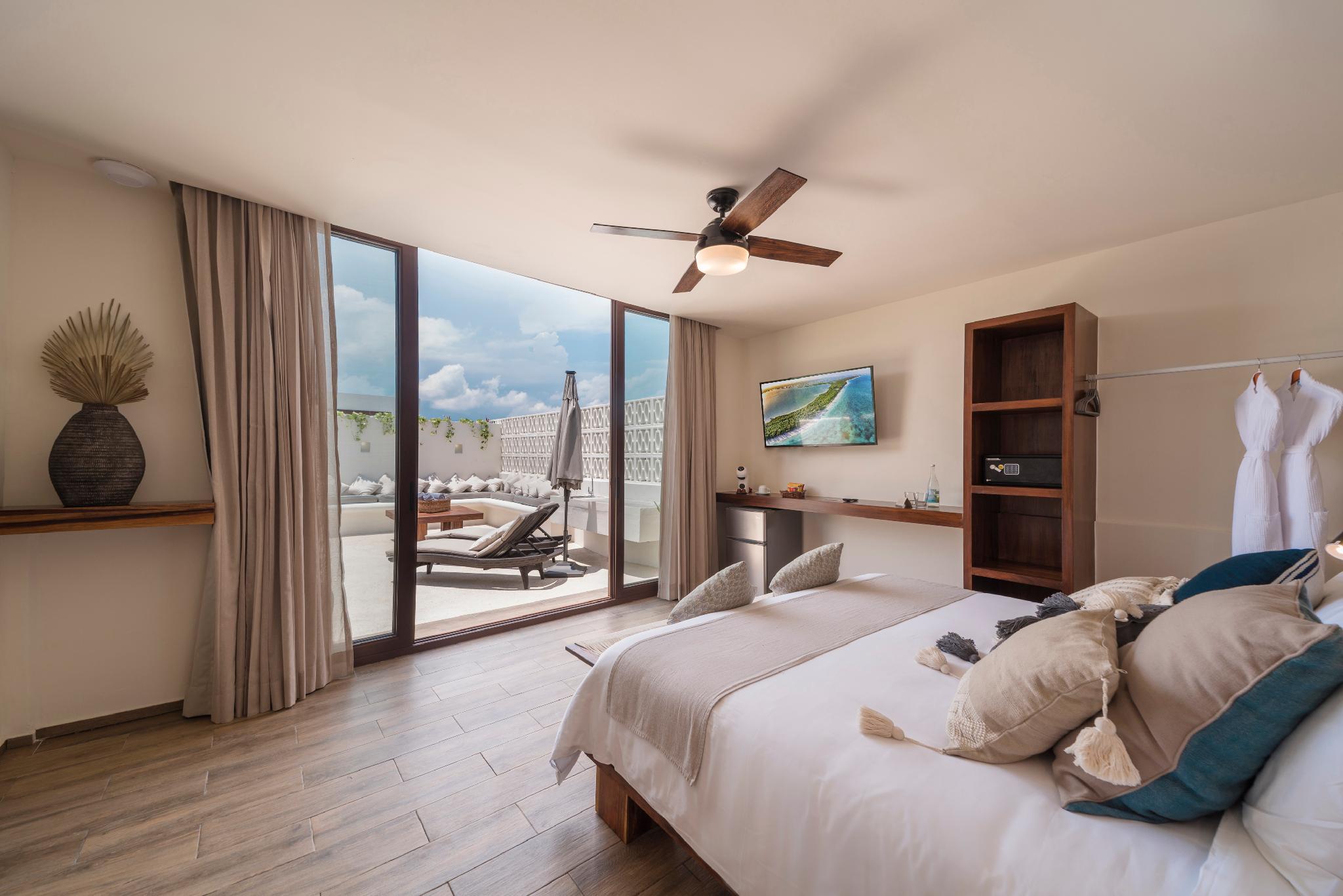 Penthouse, Villa, King Bed, Plunge Pool