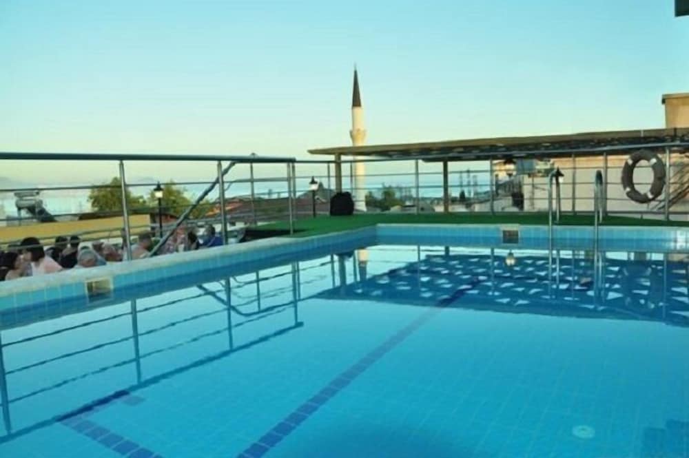 Ergun Hotel 25/50