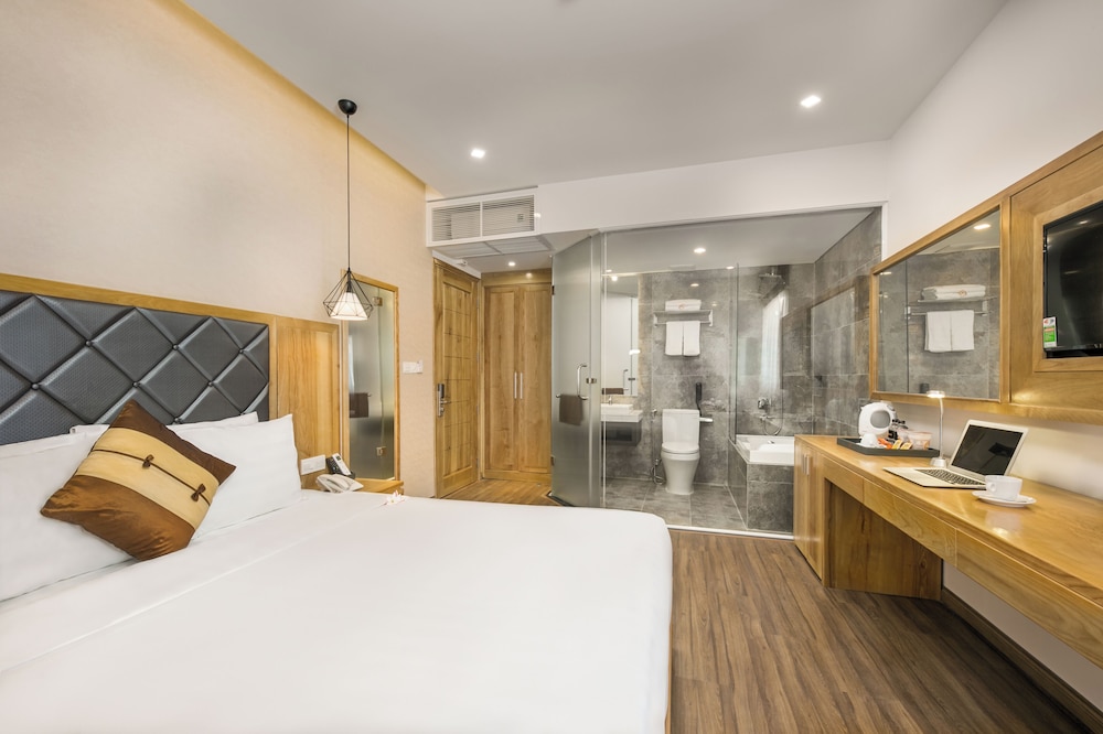 STANDARD, DOUBLE BED, NO WINDOW