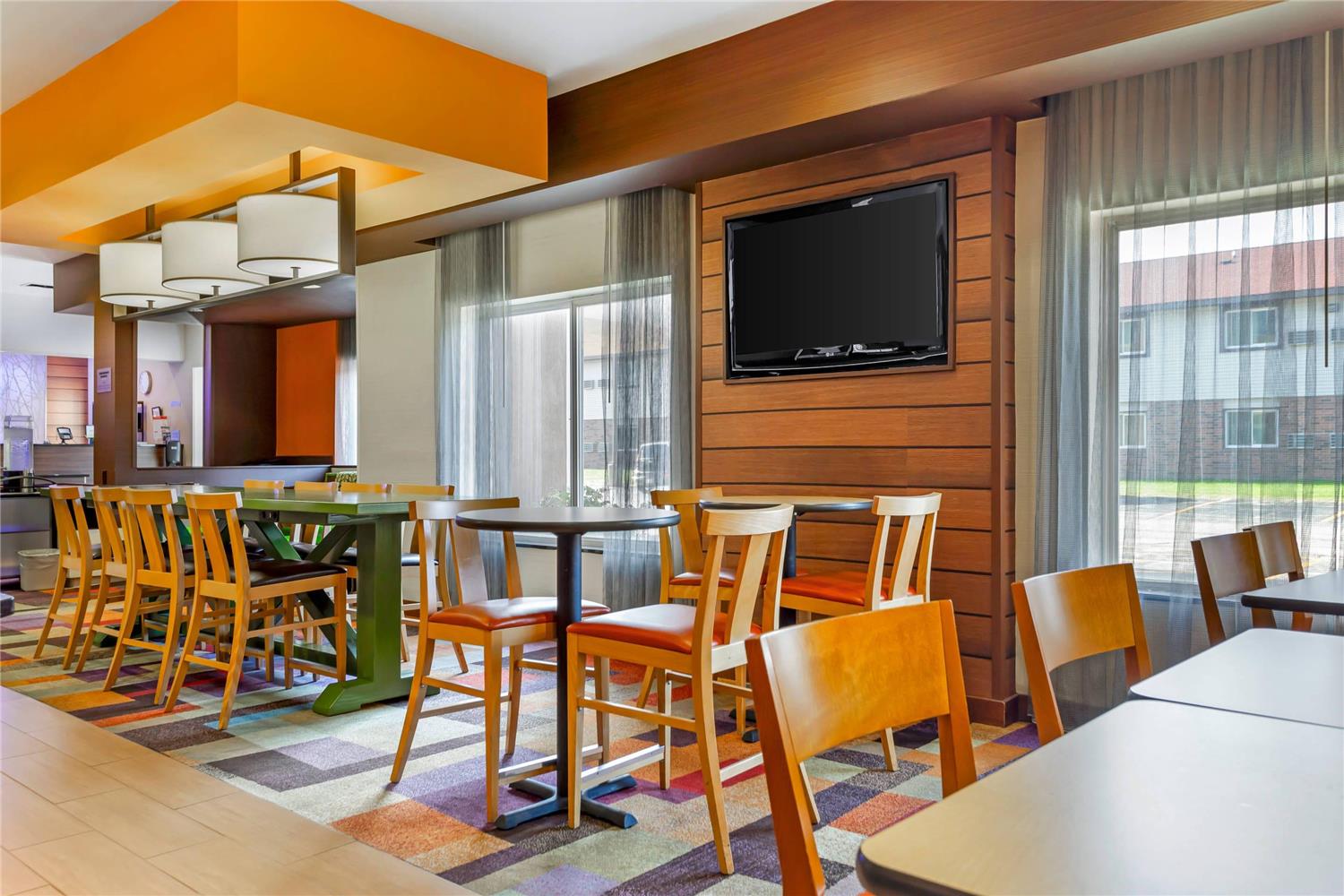 Comfort Inn & Suites Green Bay Stadium Area 16/18