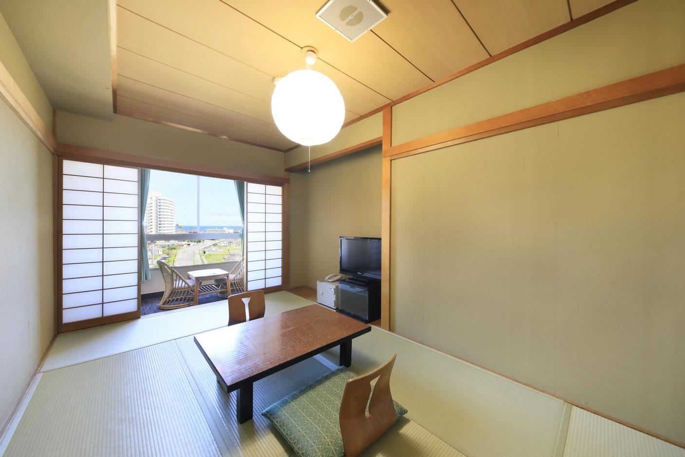Japanese, Side Ocean View, Tatami