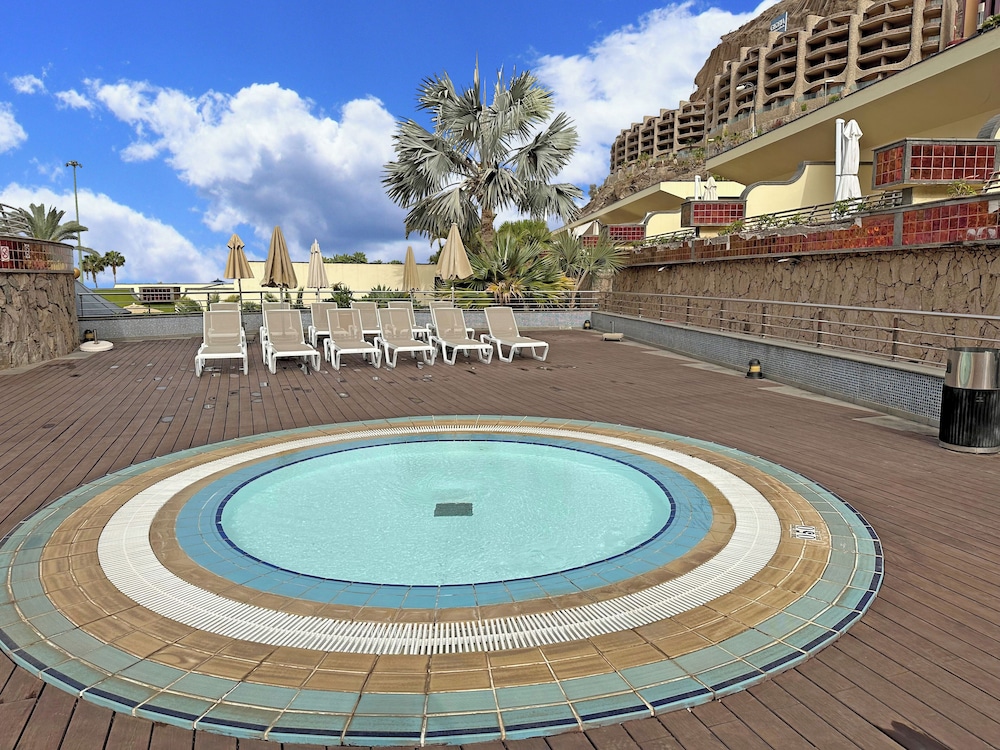 Holiday Club Playa Amadores 60/65