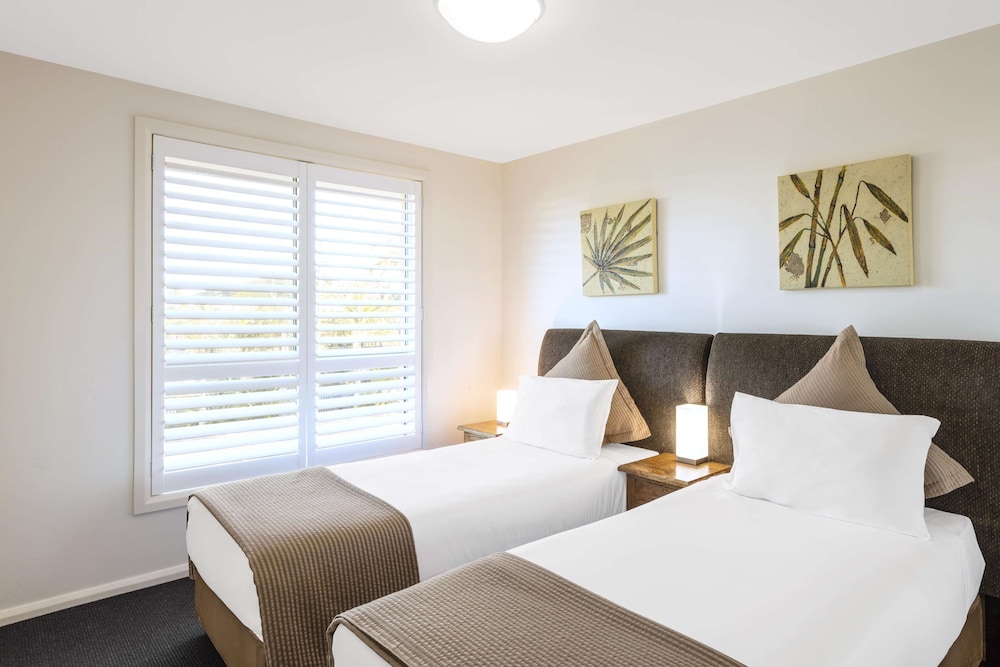 Oaks Port Stephens Pacific Blue Resort 10/60