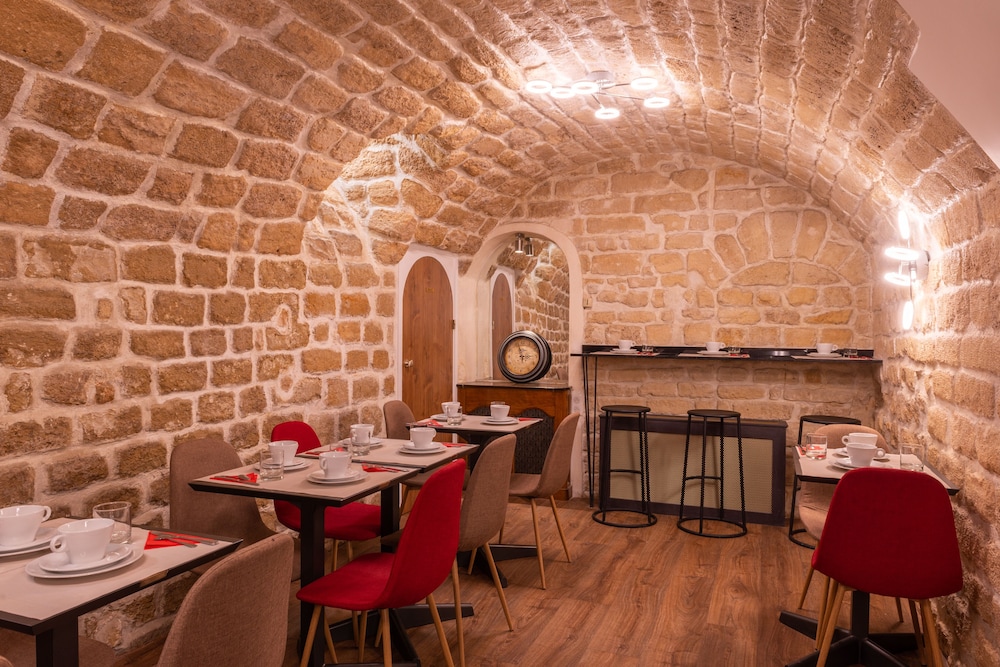 Hotel Istria Paris 31/37